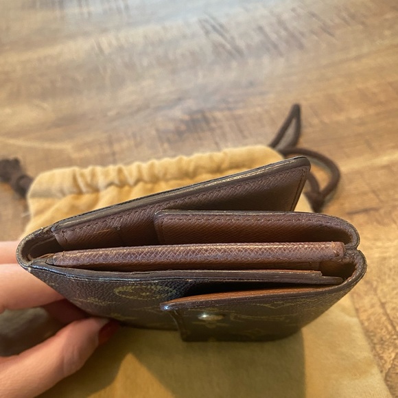 Louis Vuitton Elise Monogram Wallet - Picture 4 of 13